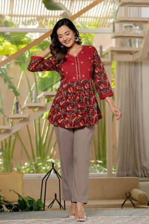 A-line handwork printed top with solid neck