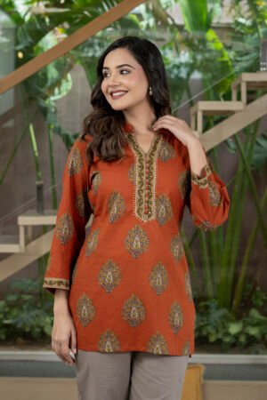 potli button handwork border top